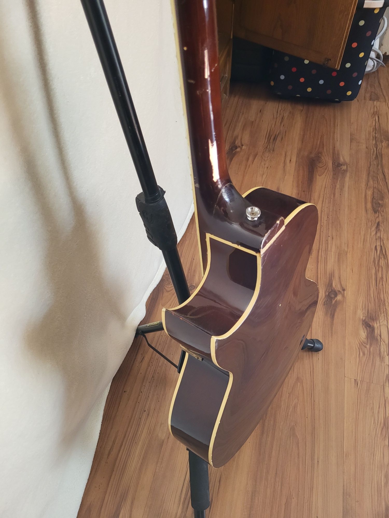 Artisan custom   gitara jazz gypsy inspiracja gypsy i Gibson ES