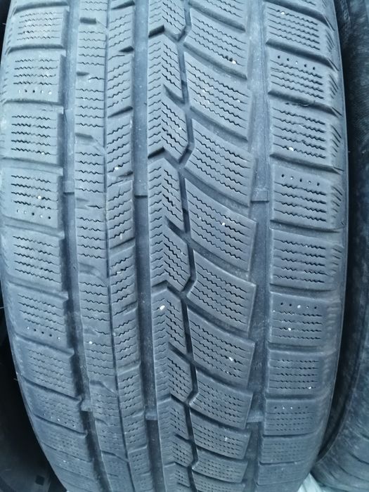 4x opona 225/60 R18 M+S