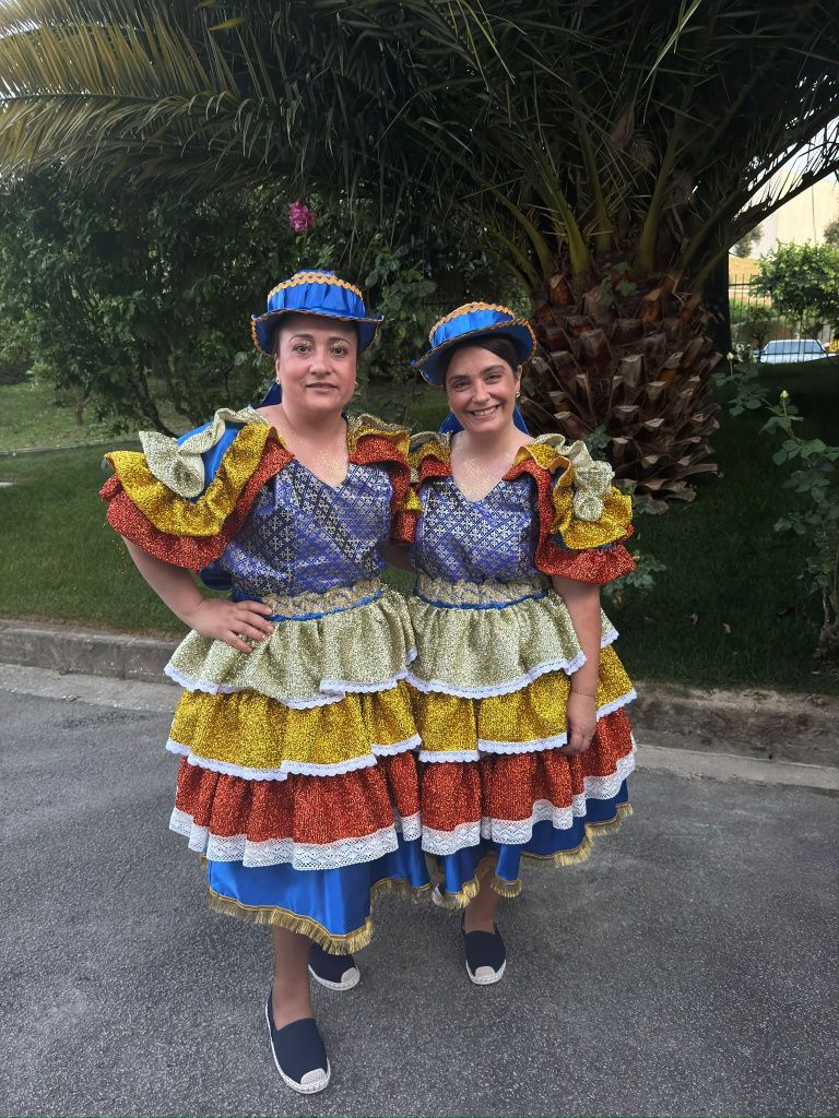 Roupas de marchas de São João