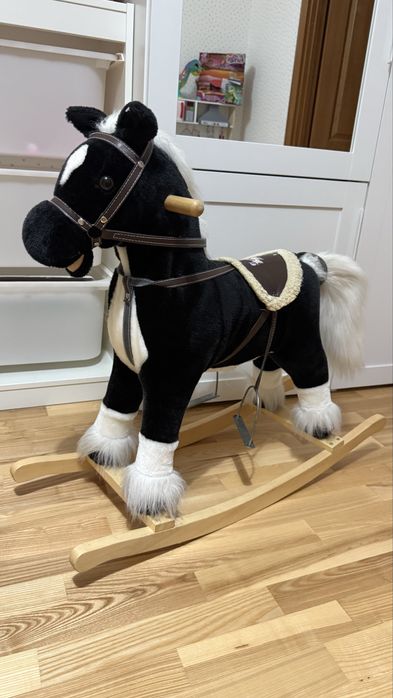 Продам коника качалку