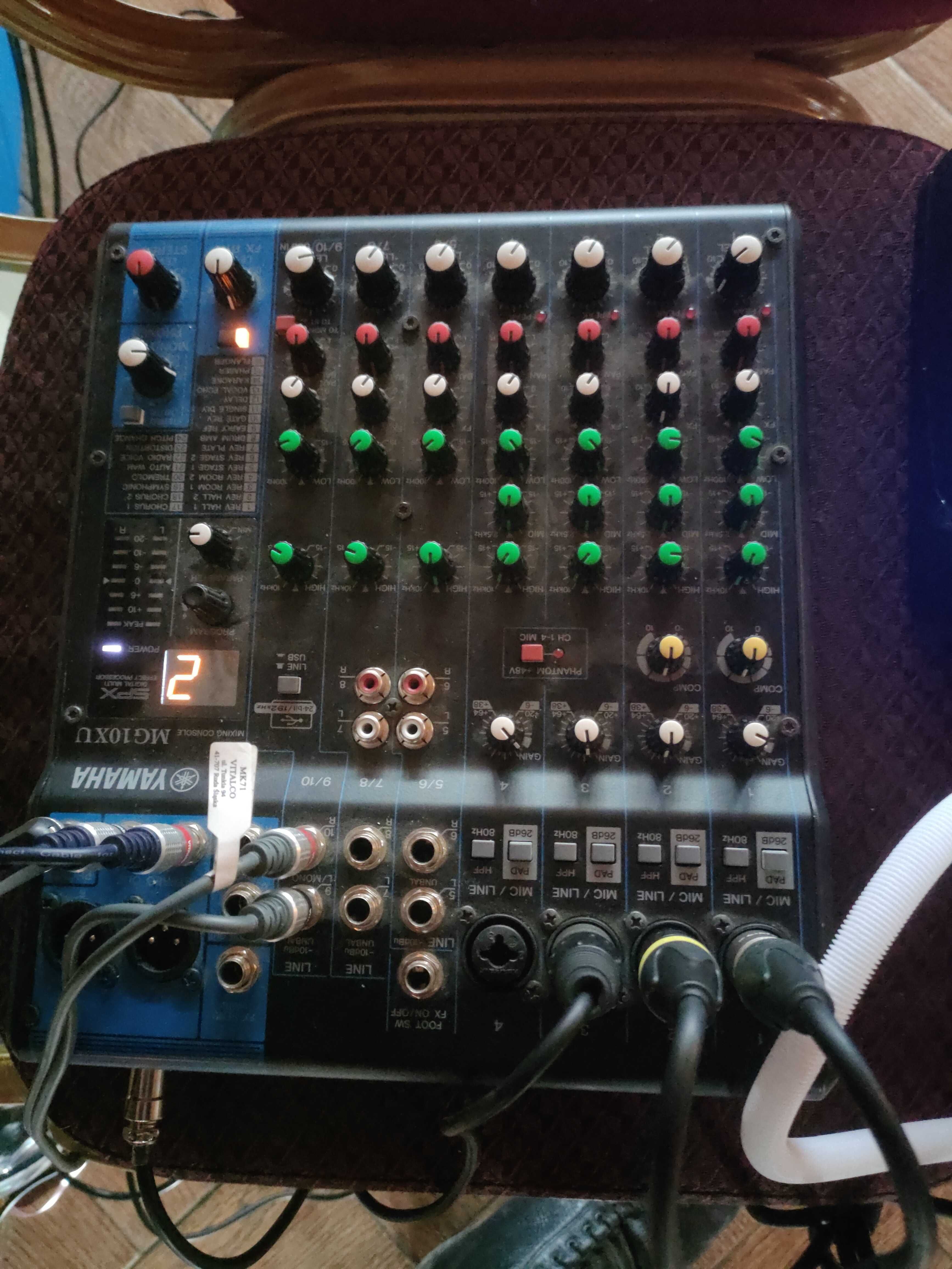 Mixer Yamaha 10 fx