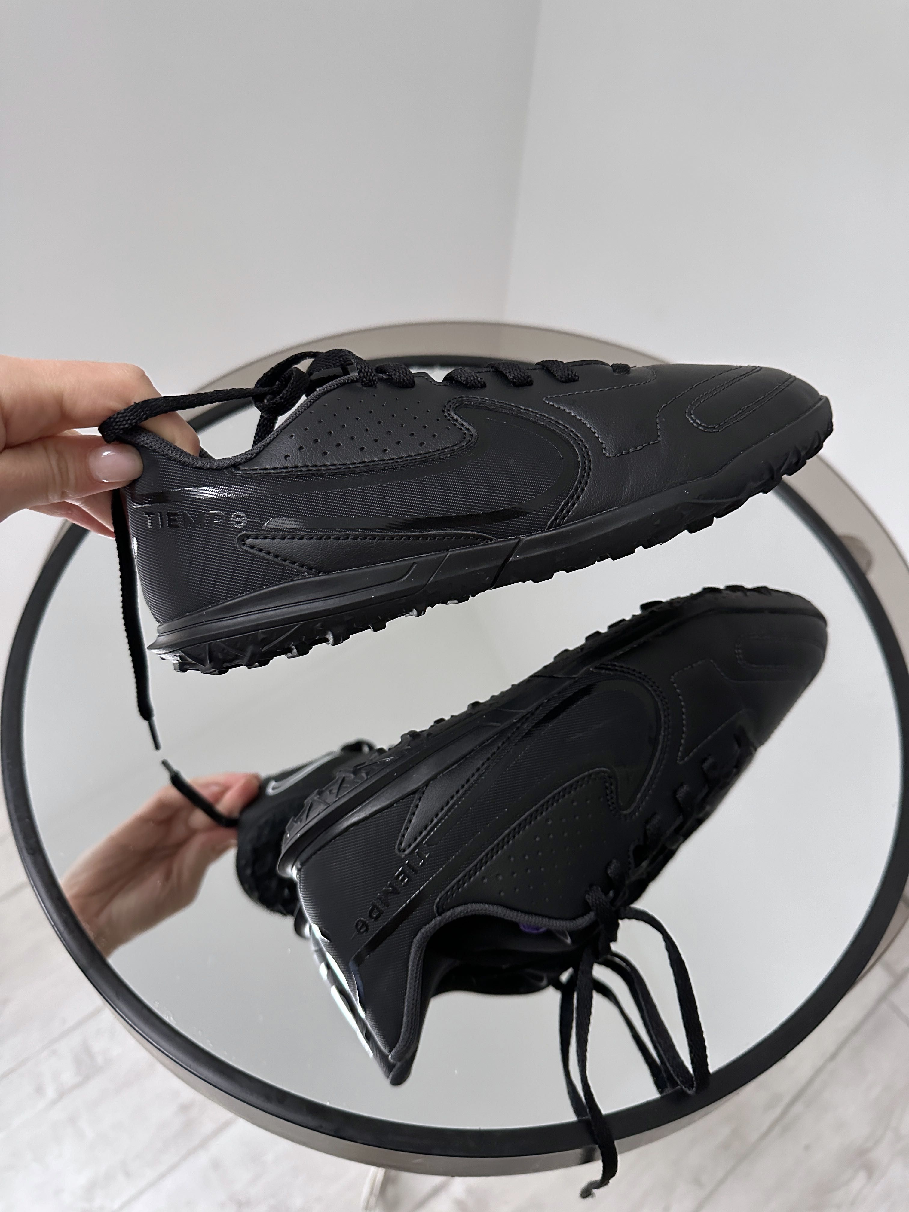 Фактурные актуальные сороконожки копочки бампы Nike Tiempo