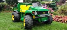 John Deere Gator