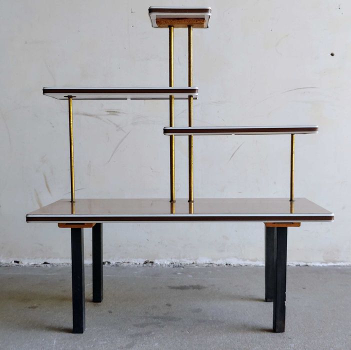 Kaskadowy kwietnik, patyczak.Lata 60