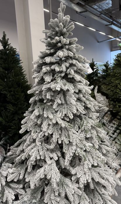 Новорічна ялинка штучна засніжена