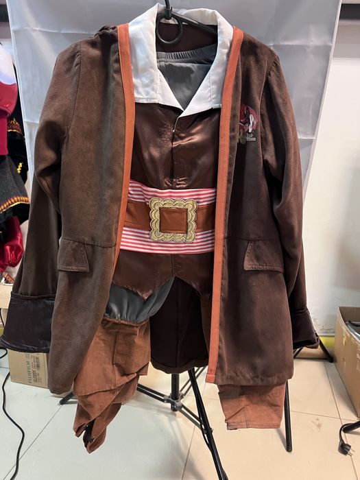 Костюми  піратів собака хрюша мушкетер і ще багато інших запитуйте