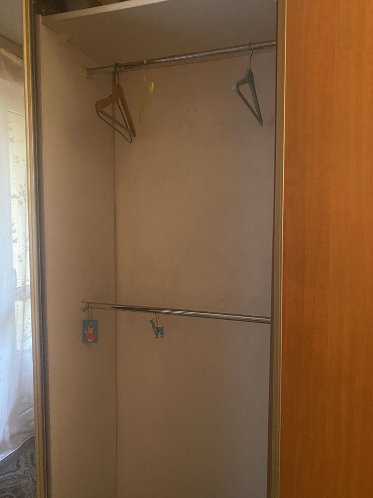 Szafa z drzwiami przesuwnymi