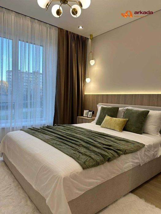 Продаю стильну 3 кімнатну квартиру в районі Озера з власною терасою!