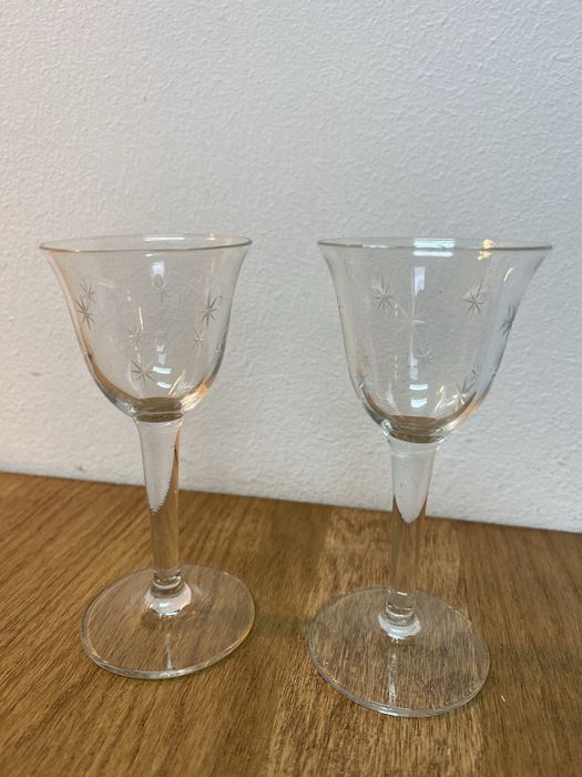 Stare 2x szkło uranowe kieliszki N