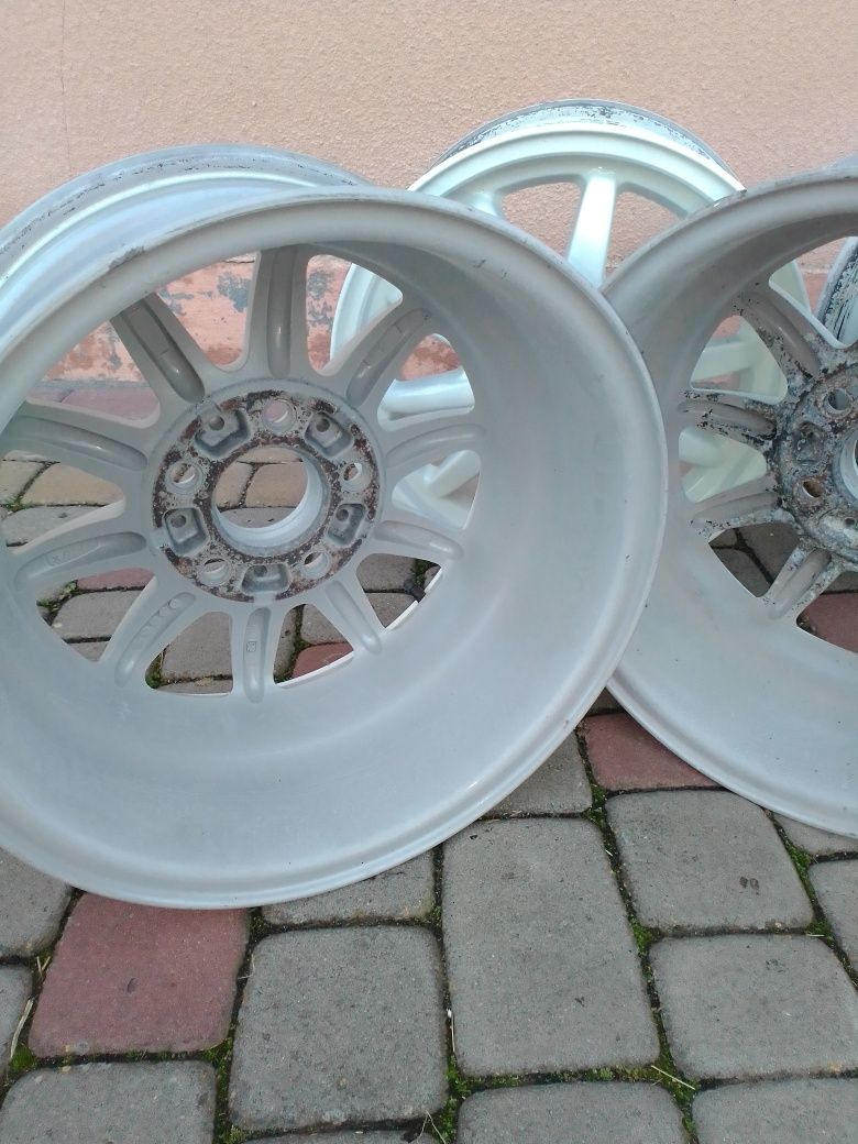 Продам титани 5/120 r15