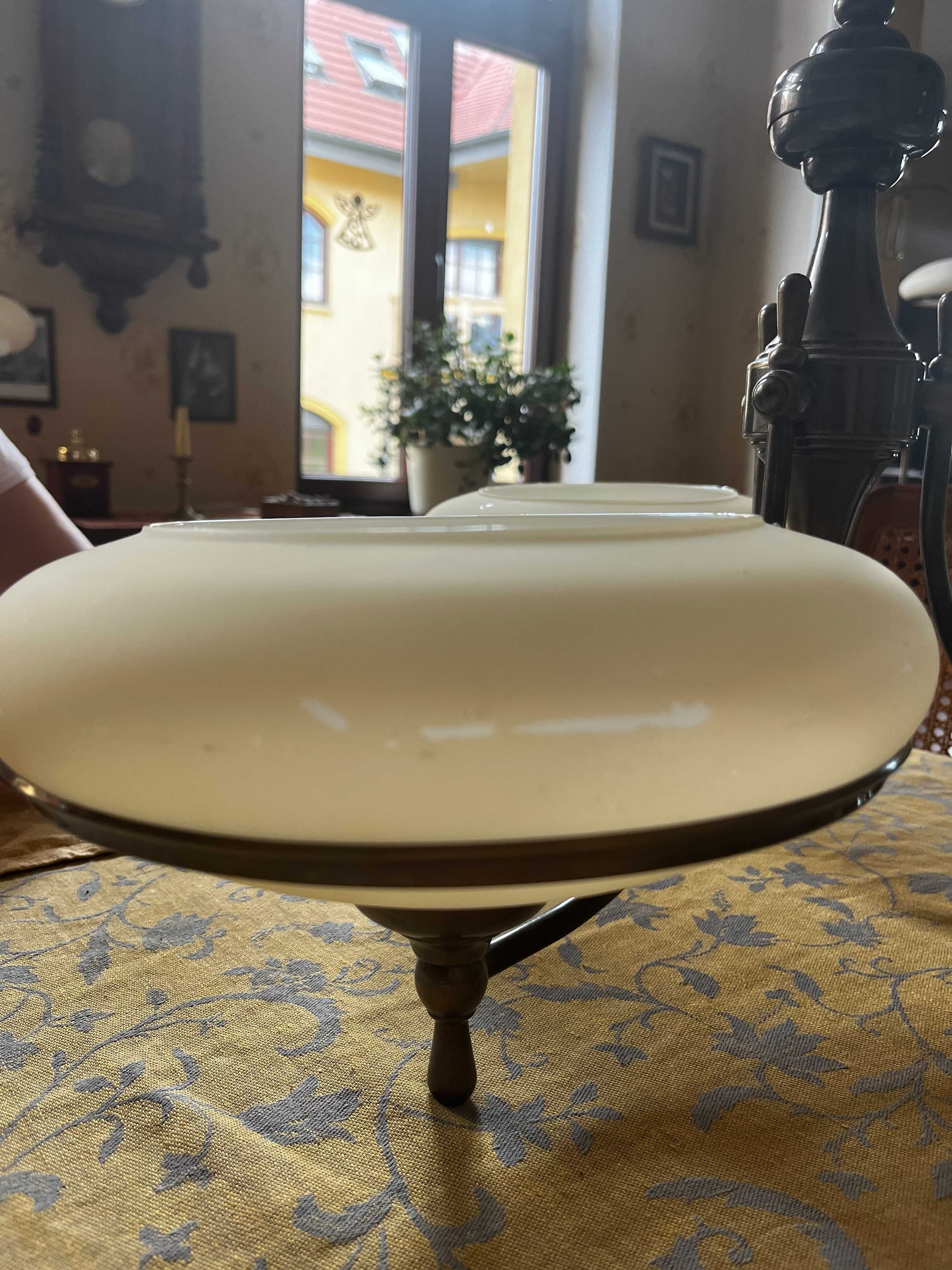 Lampa mosiężna firmy Kutek