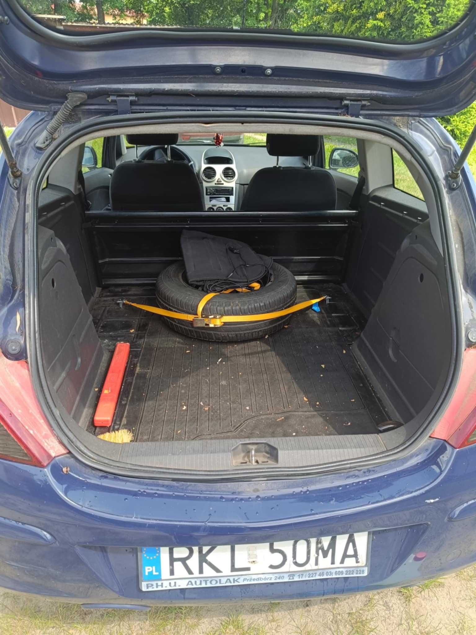 Opel Corsa D 1.2 2008
