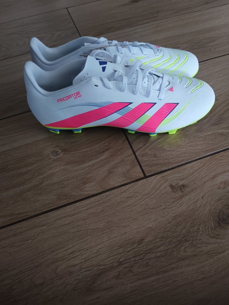 Korki adidas predator