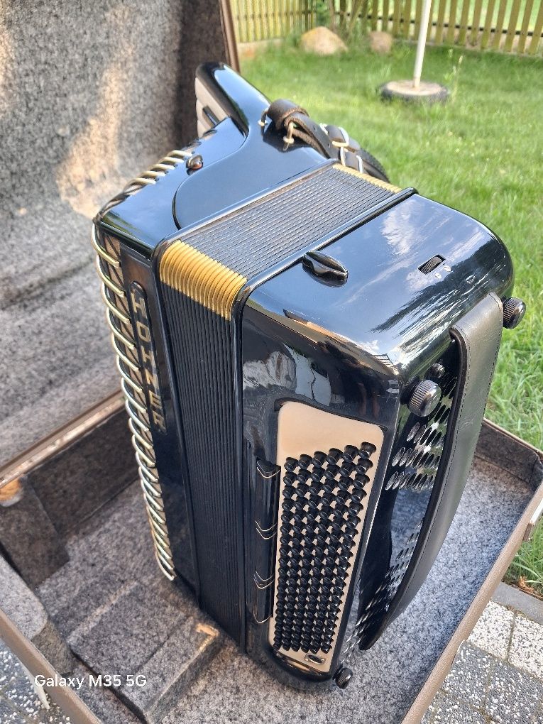 Akordeon Hohner Atlantic IV de luxe . Zamienię.