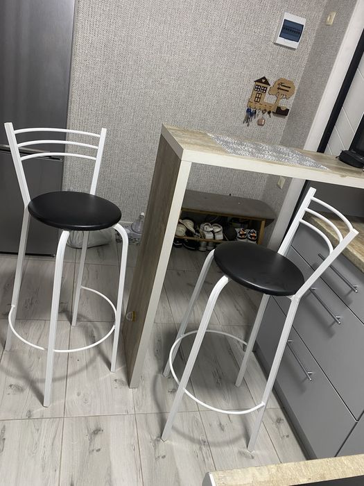 Барные стулья