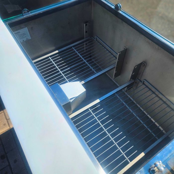 Stół Sałatkowy chłodniczy ECO - 90 cm