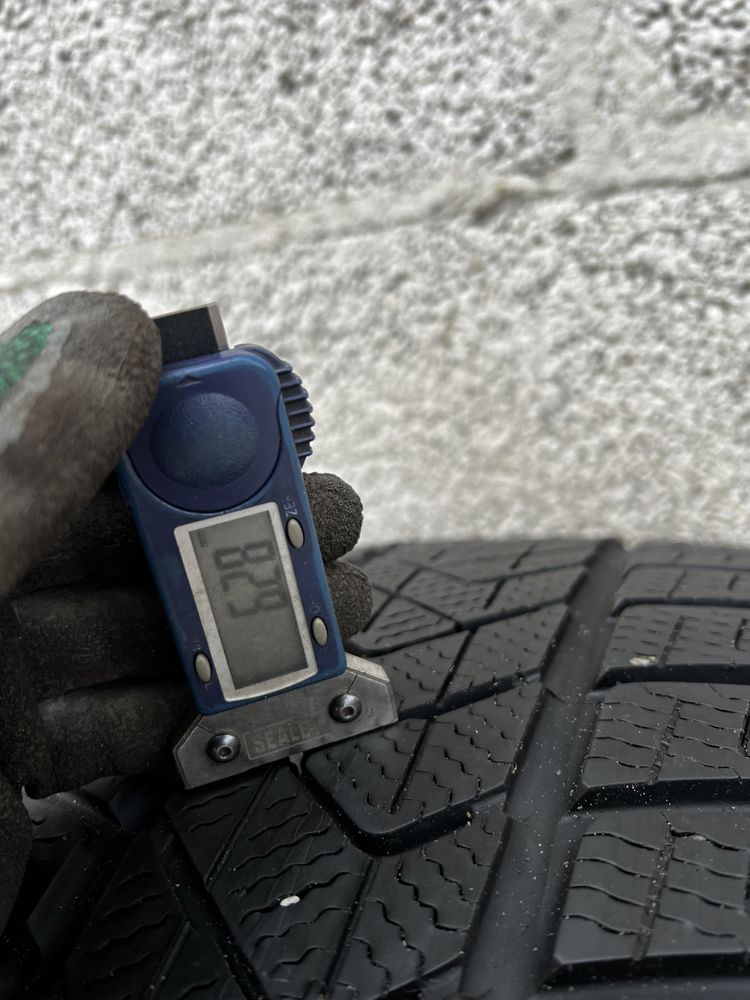 Dwie opony pirelli sottozero 3 245/45/19 2021r.