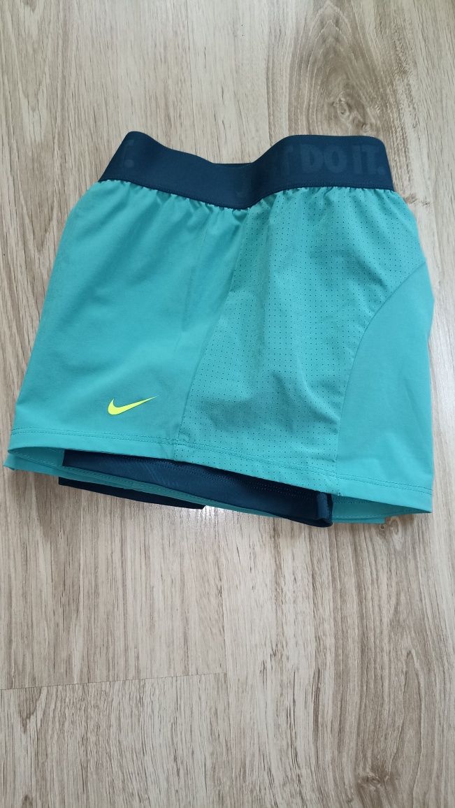 Шорти NIKE Circuit 2 in 1 p.S-M