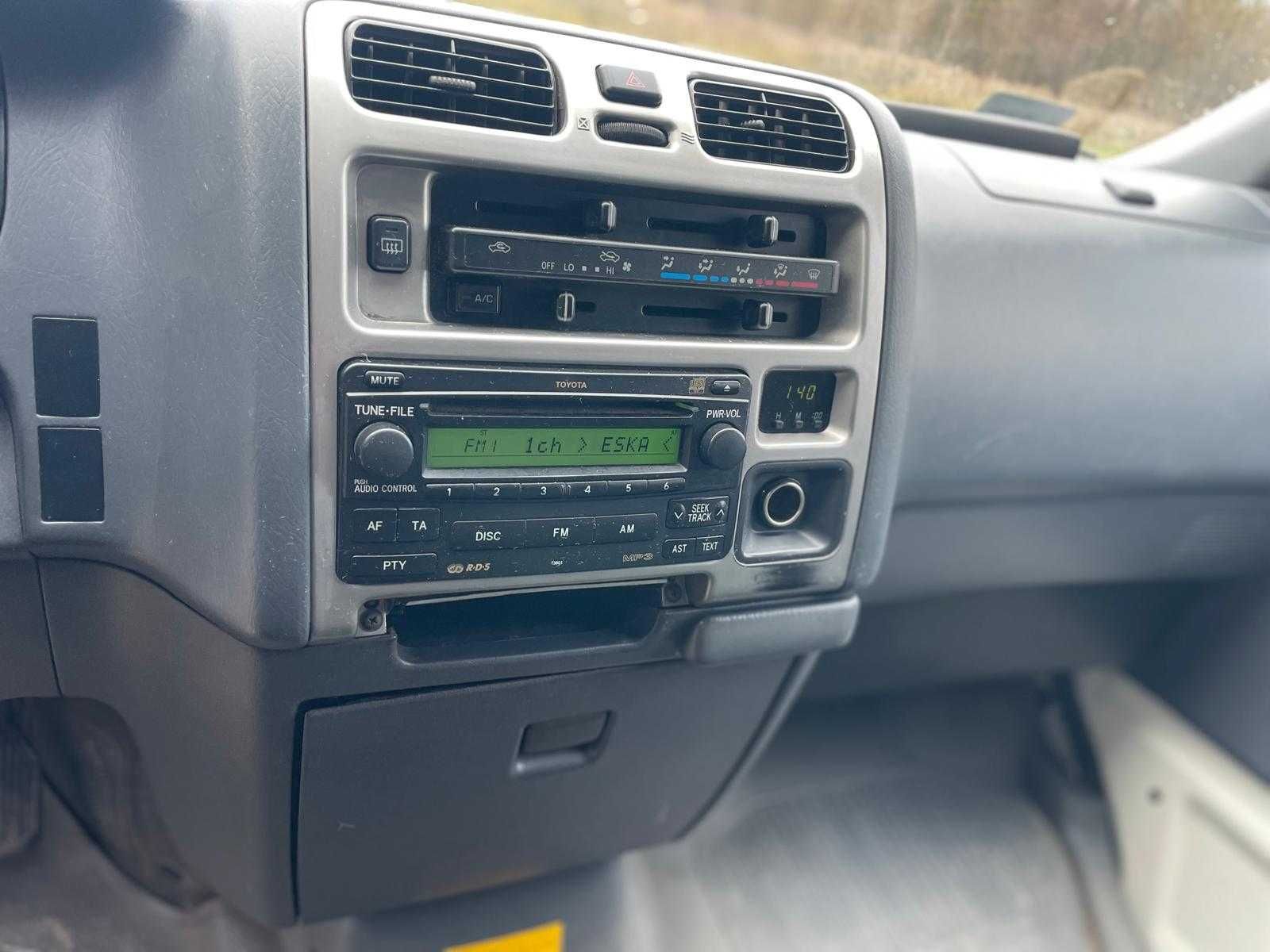 Samochód ciężarowy marki
Toyota Hiace Van 2,5 TYP: H1,
