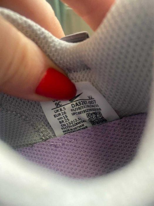 Кроссовки Nike,оригинал 26 размер