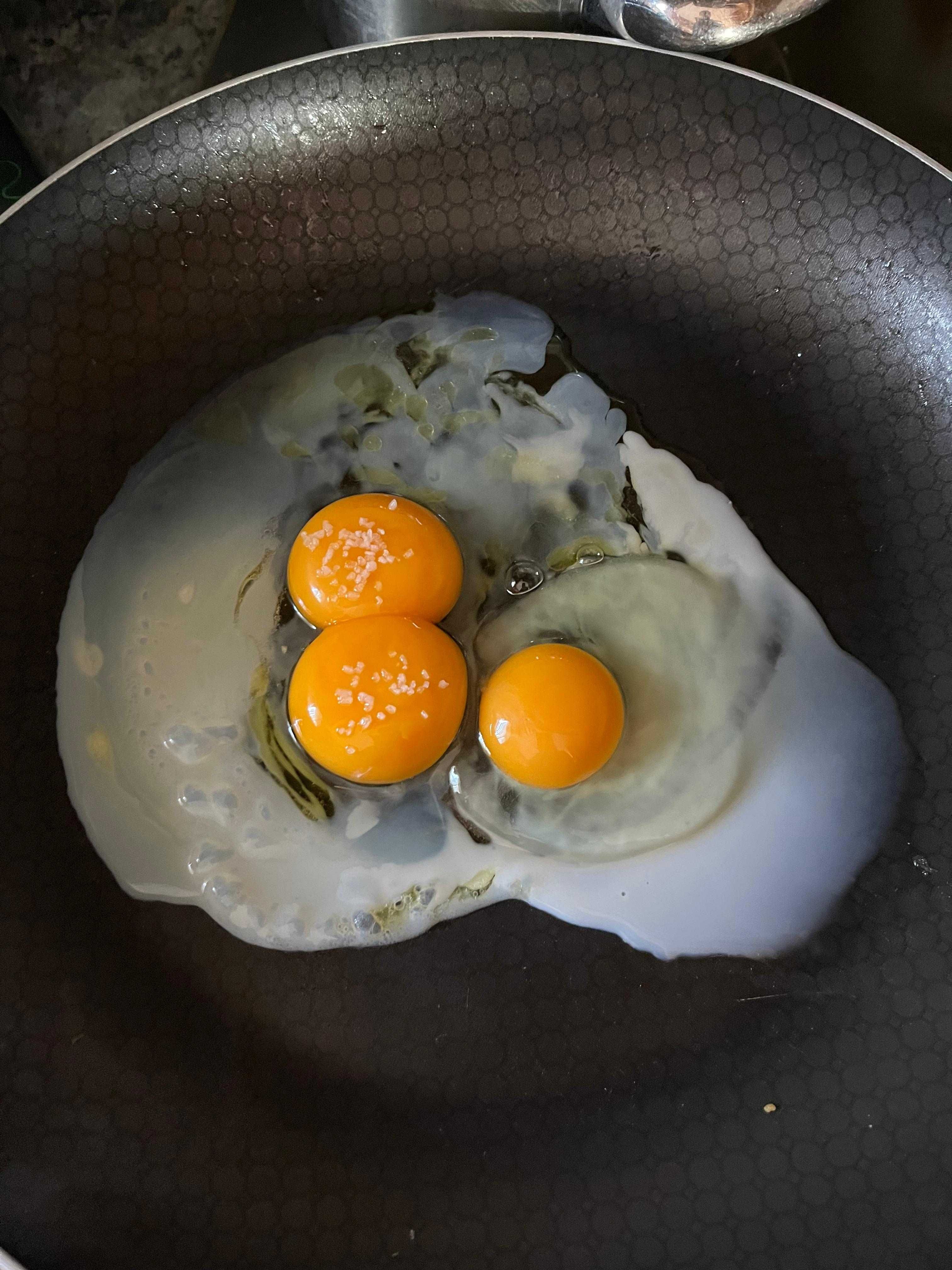 Ovos caseiros de Galinha