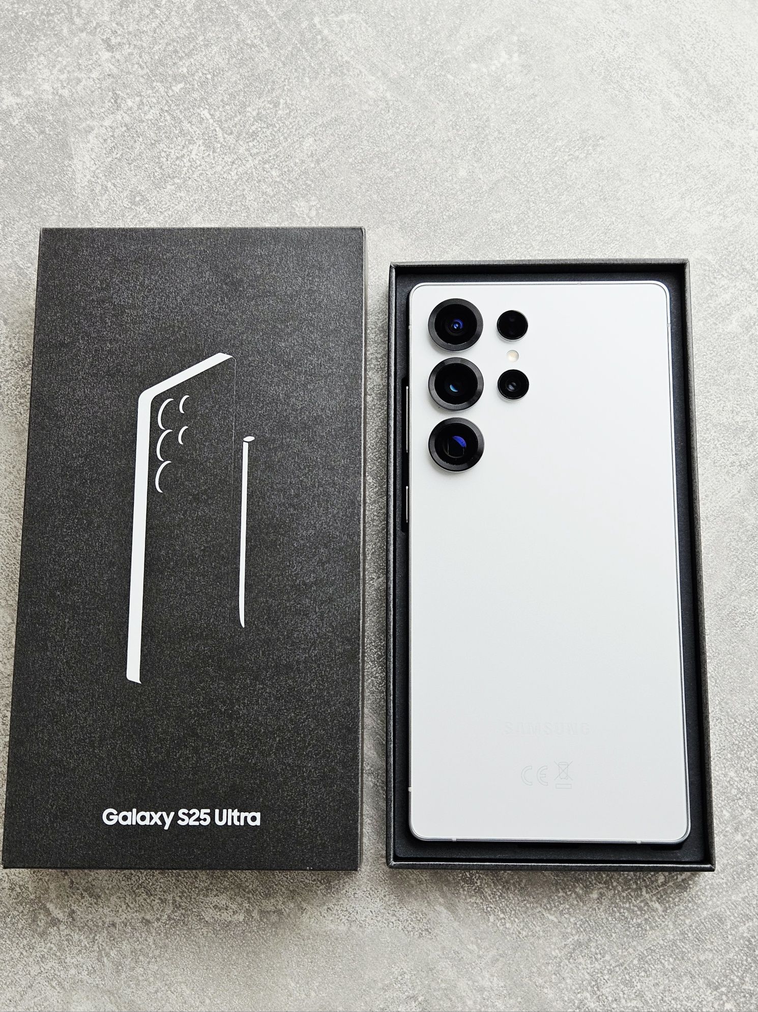 Samsung Galaxy S25 ULTRA 1TB Titanium Whitesilver. Глобальна версія