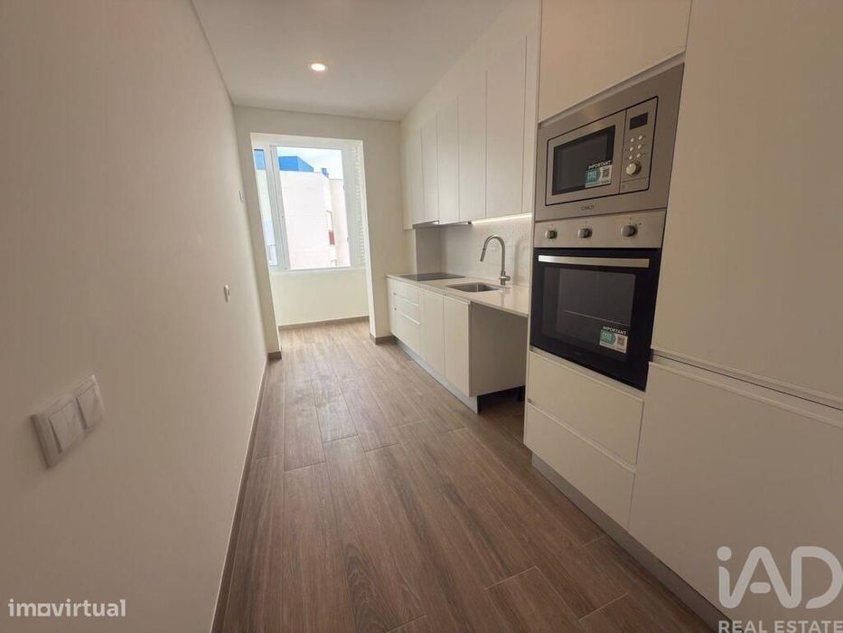 Apartamento T2 em Faro (Sé e São Pedro) de 72,00 m2