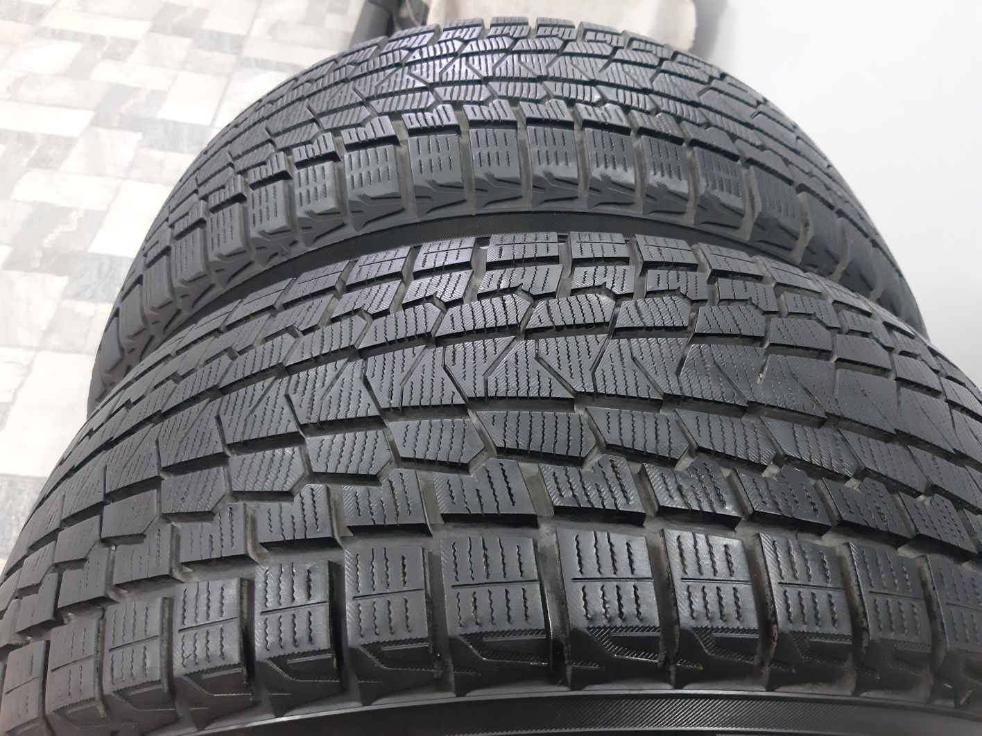 Зимова резина 225/50 R17 Yokohama ice guard ig53