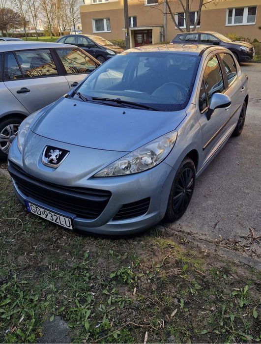 Peugeot 207 1.4 benzyna 2010r.