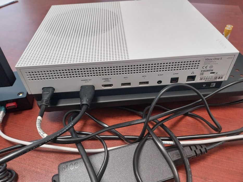 Konsola Xbox One S 1T