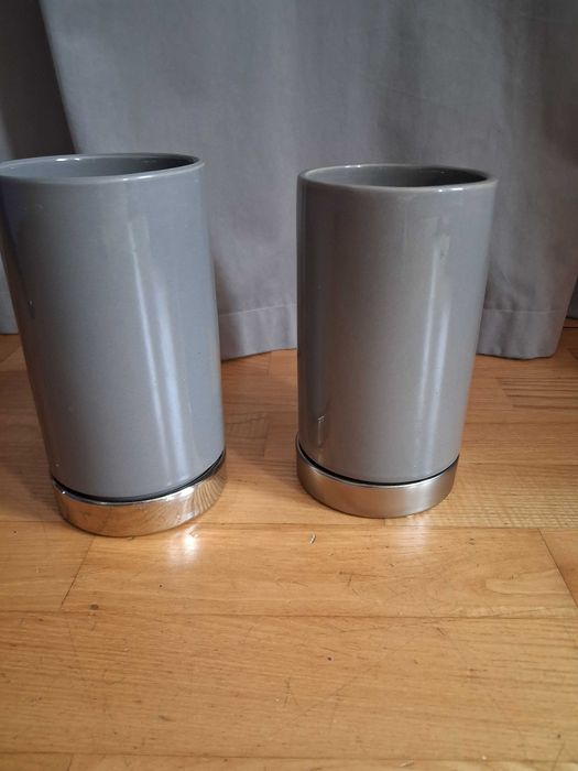 Dwie donice ceramiczne z podstawkami - Dolagra