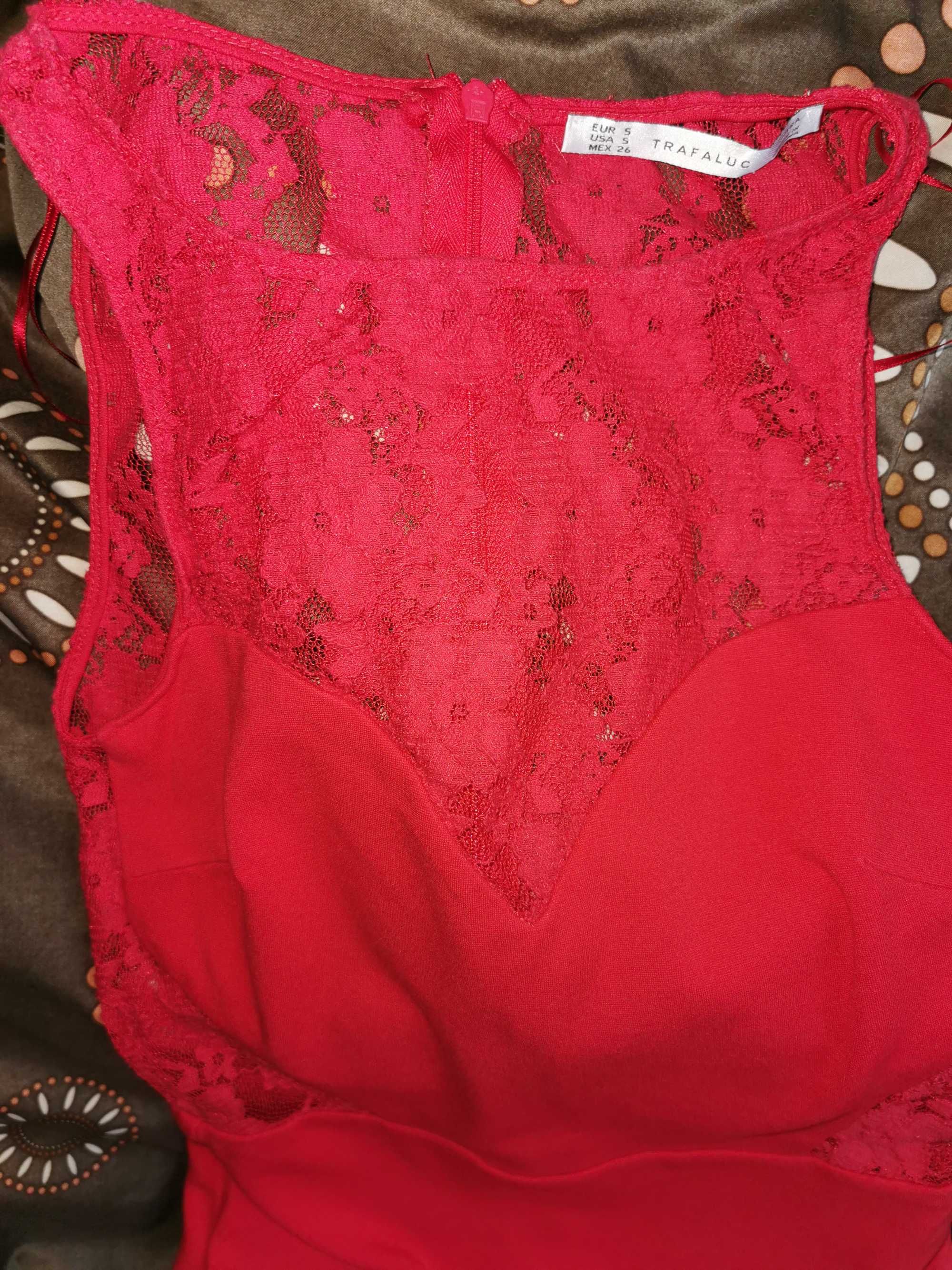 Czerwona sukienka ZARA