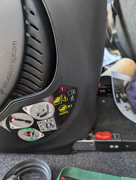 Fotelik Chicco 9-18kg ISOFIX