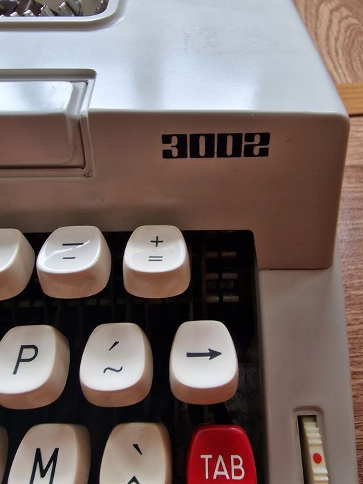Maquina escrever Messa 3002