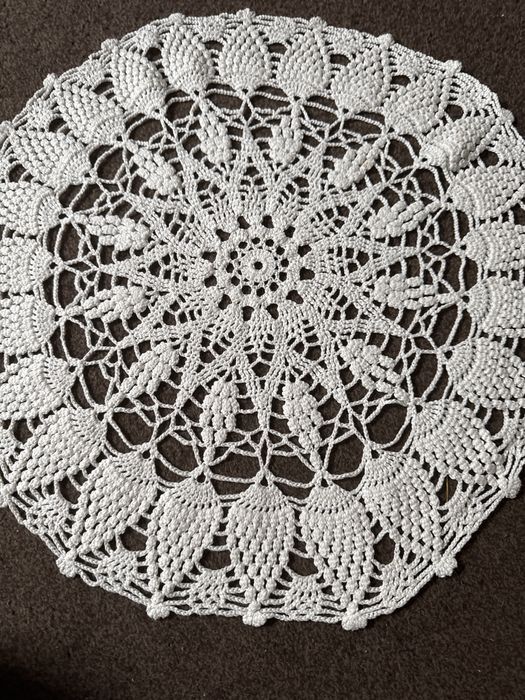 Obrus okragly szydelkowy serwetka do kolekcji