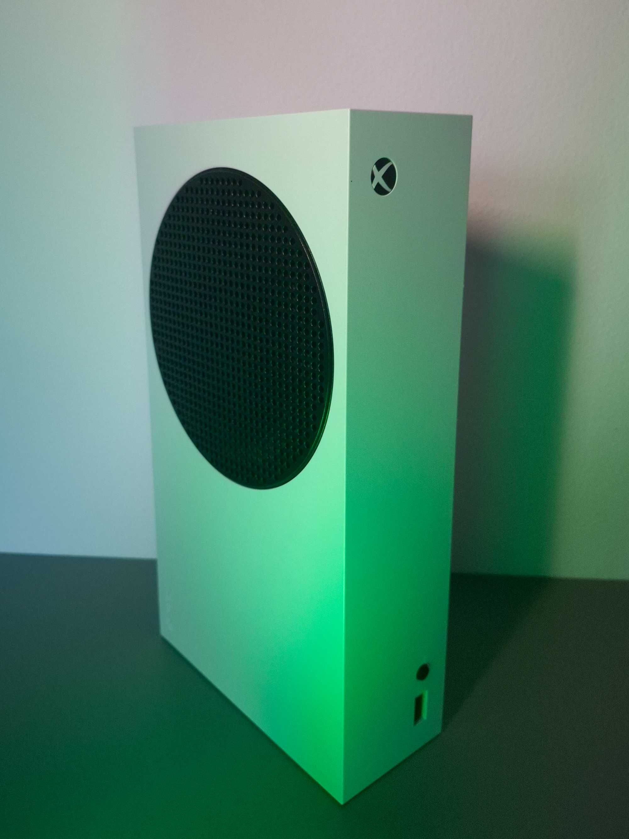 Xbox Series S 512GB + Pad + Pudełko – Stan Bardzo Dobry