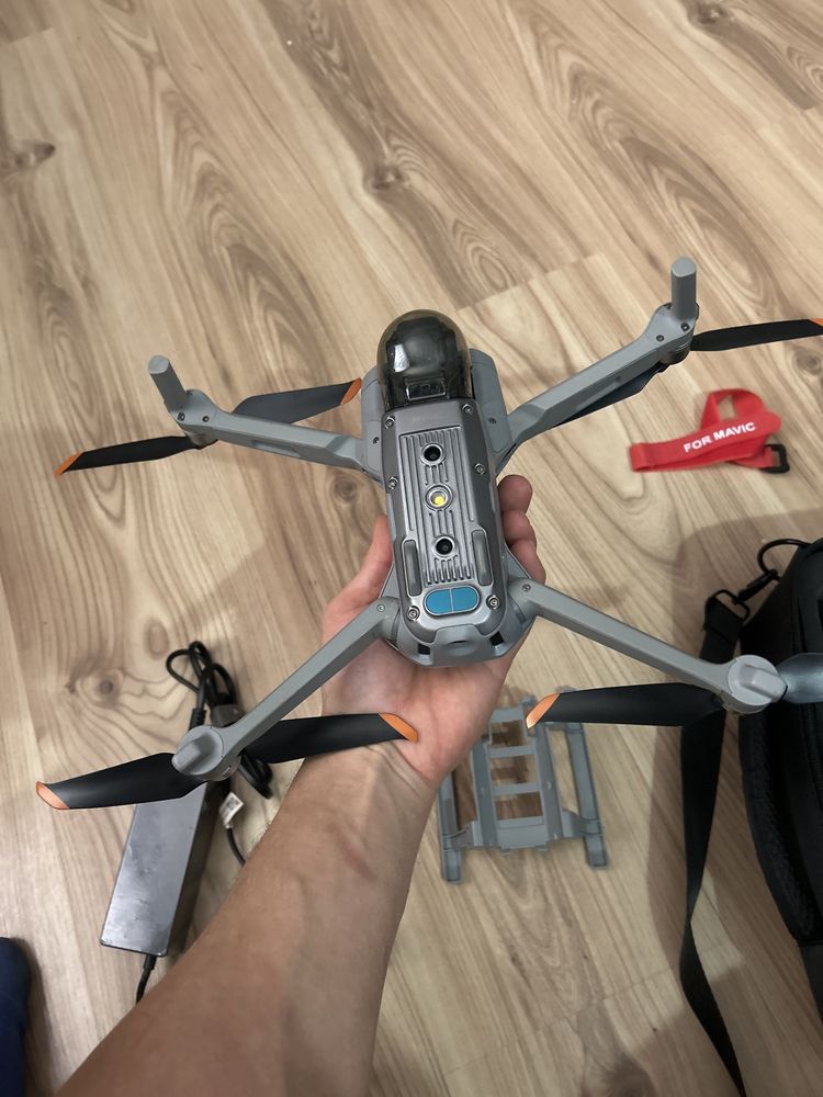 Dron DJI Mavic Air 2