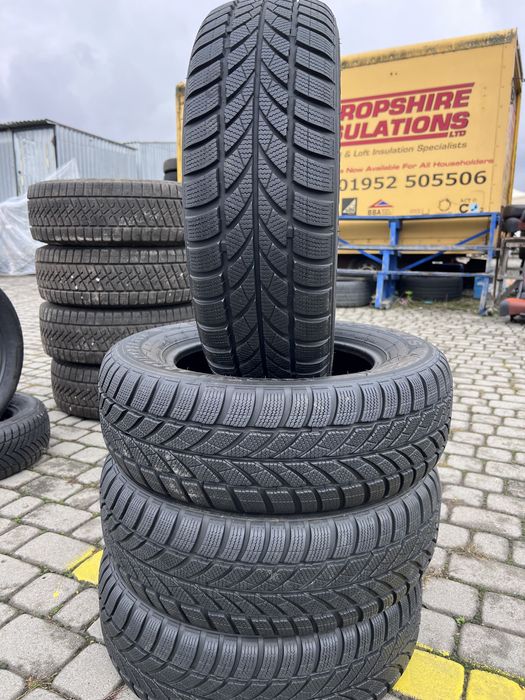 Резина 195.65.14 комплект, зима як нова