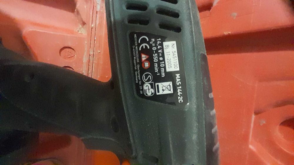 Продам шуруповерт