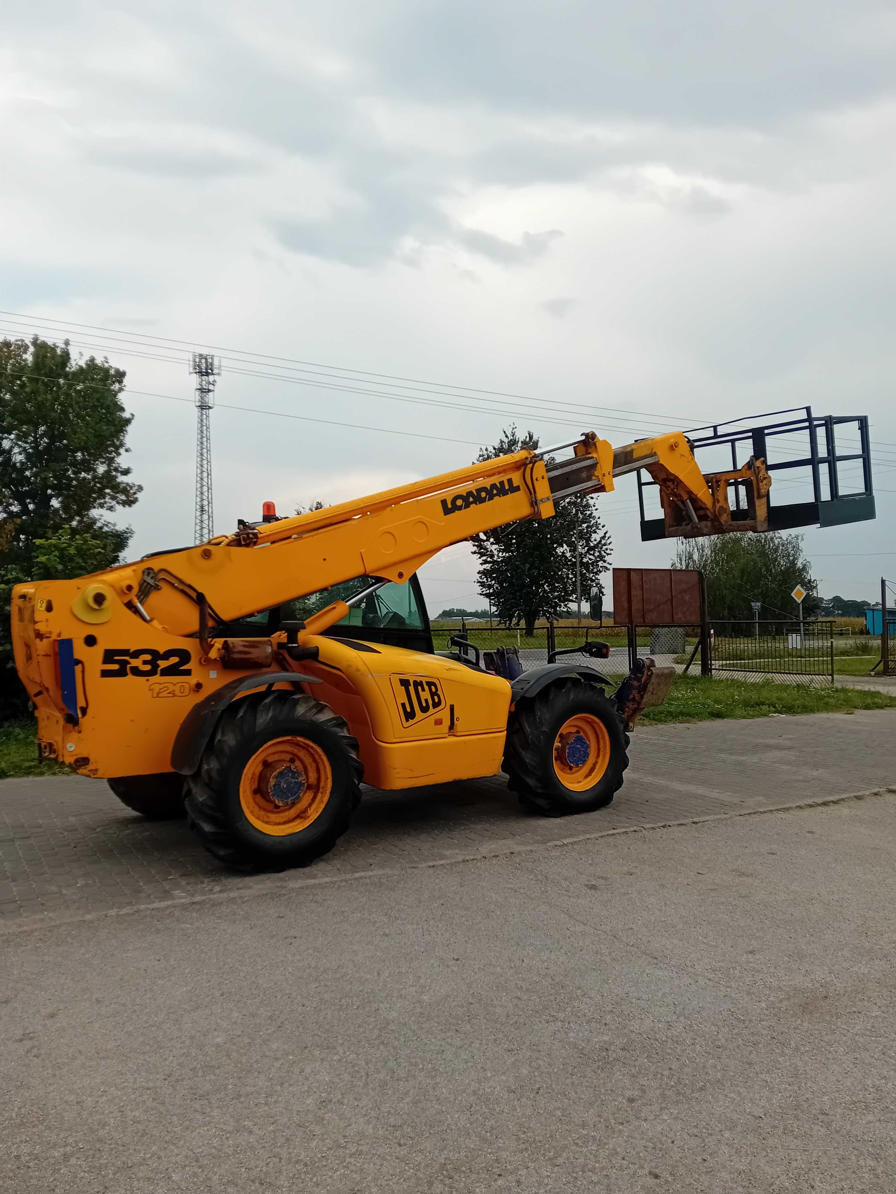 Ładowarka teleskopowa Jcb 532-120 stan bdb oryginał nowe opony 12 metr