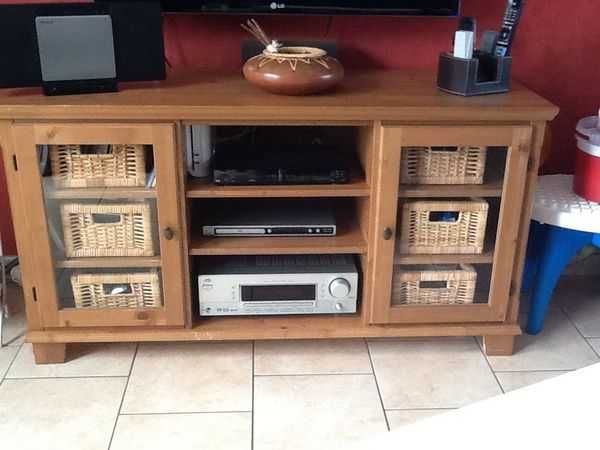Kredens IKEA HEMNES-naturalne drewno-kredens Ikea Markor-szklo/drewno
