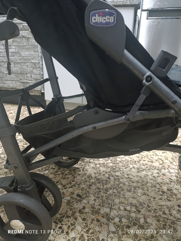 Carrinho de bebé da Chicco