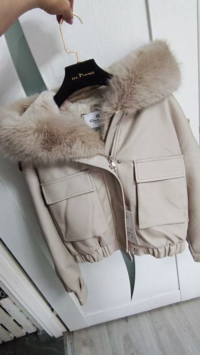 Kurtka  zimowa damska skóra beżowa nowa z metką futerko kieszenie  xl