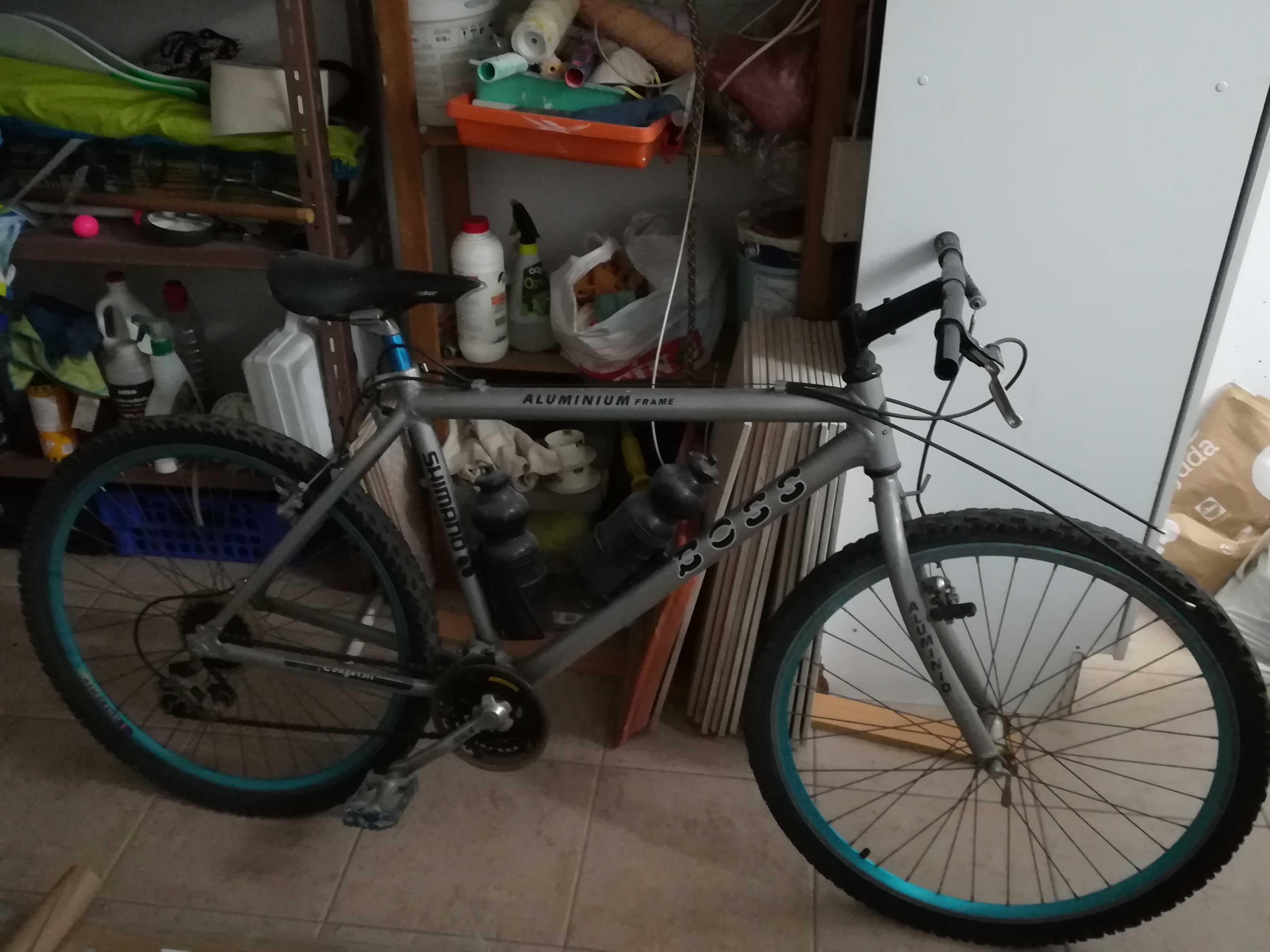 Bicicleta em alumínio para recuperar