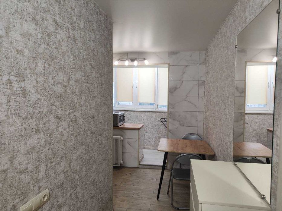 ХОЗЯИН Деміївська 39, біля М Голосіївська, 1к квартира без комісії