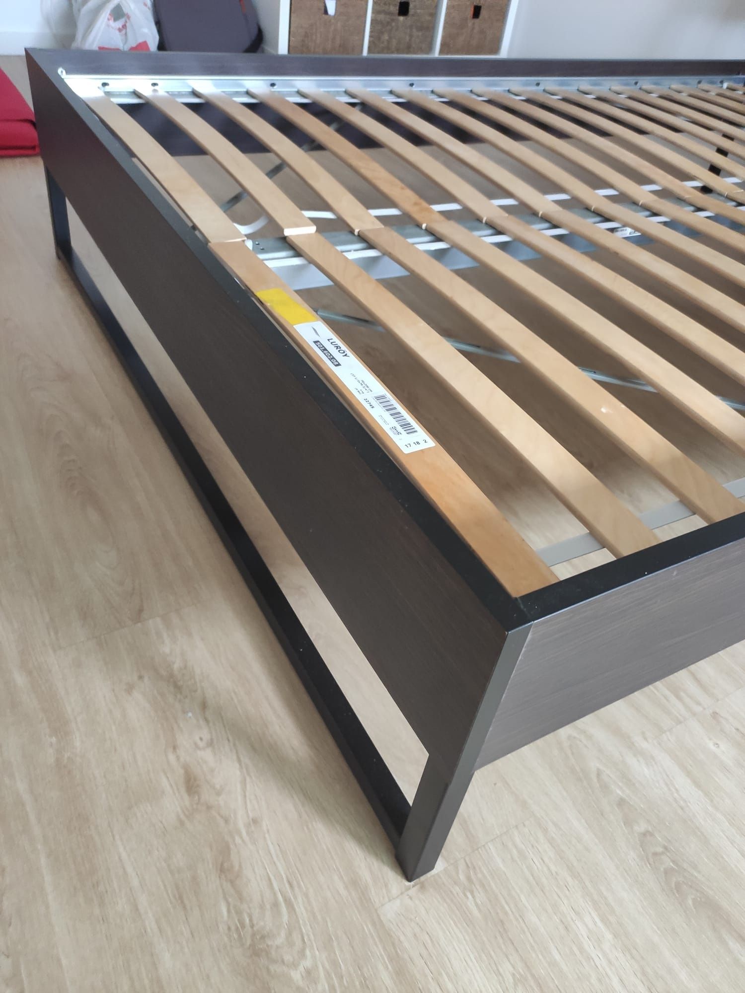 Cama casal Ikea TRYSIL preta estrado incluído