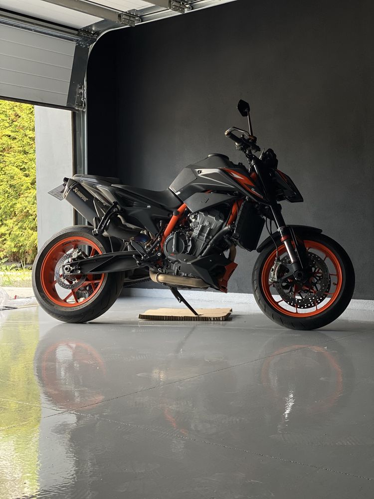 Wynajem motocykla wynajme najem Ktm duke 890 R motor honda kwasaki bmw
