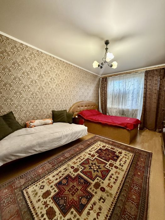 Продам 1к с балконом мкрн. Ювілейний - Співдружності ( Резніченко)