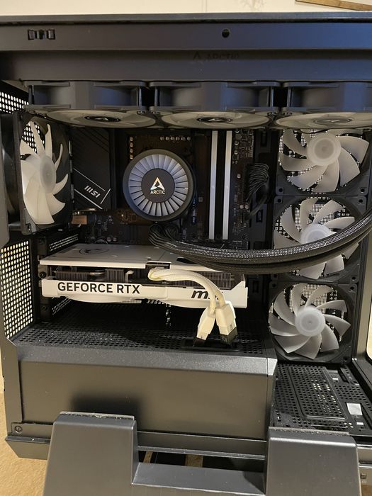 PC Gaming MSI Edition – Ryzen 7 8700F + RTX 5070 (3 Anos de Garantia)