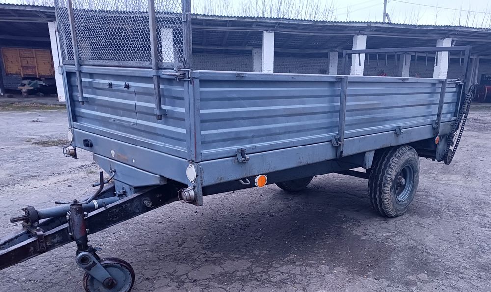 Гноєрозкидач,розкидач, прицеп на 2.5-3.5т.